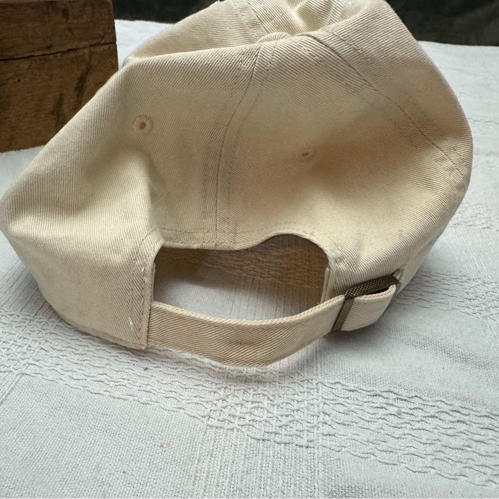 Beige NY Logo Cap - Picture 4 of 4